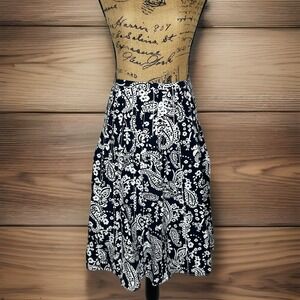 Liz Claiborne Blue And White Paisley Swirl Cotton A-Line Below Knee Midi Skirt